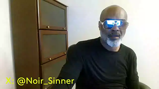 sinnernoir's Live XXX Chat