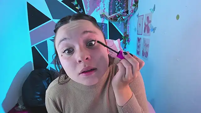 little_emma0 Live XXX-Chat