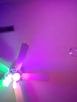 Chatroom XXX en direct de chronic_vibez