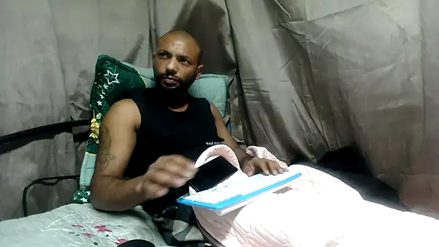 Chat XXX en directo de Camodick