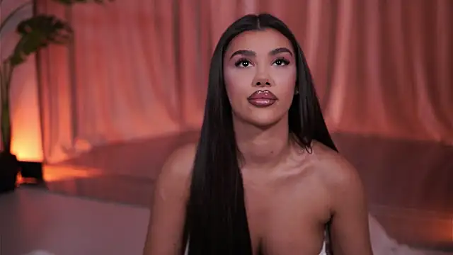 NatyDesiree Pertunjukan Webcam