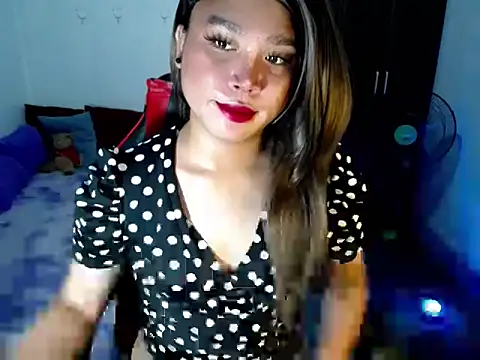 sofiathe1st: онлайн-секс-чат