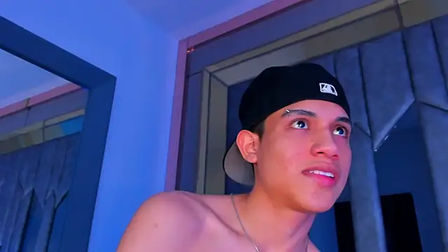 Chat +18 de Sebax_Young ao vivo