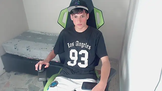 Pablito_juniorのウェブカメラショー