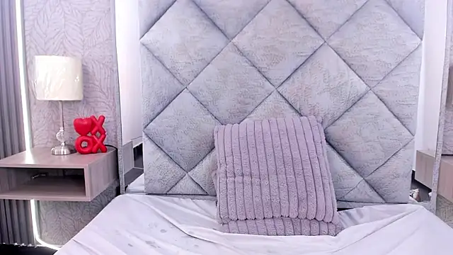 Aaliyah_Vega – Live XXX-chat