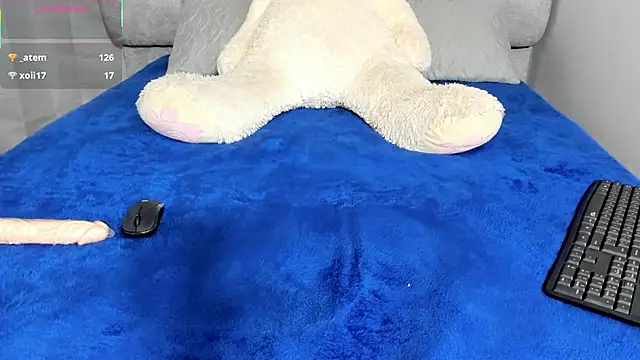 magical_muse122 élő XXX-chatje