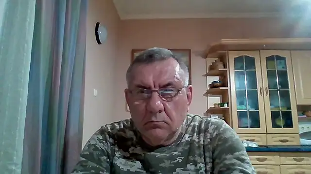 Show modela machomale3 na web-kameri