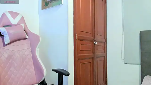 Chat +18 de Andrea-Queen ao vivo