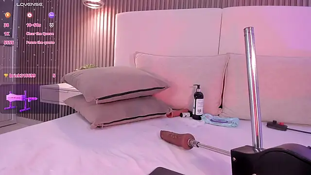 annie_clarkson's Live XXX Chat