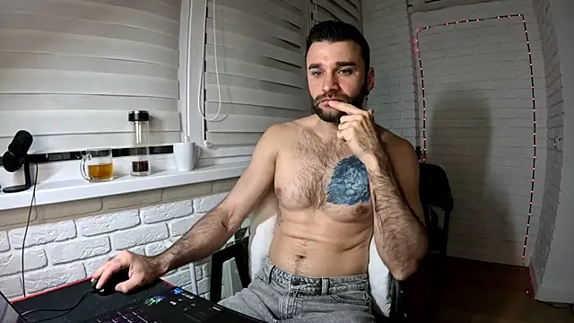 Show modela DaddySlava na web-kameri