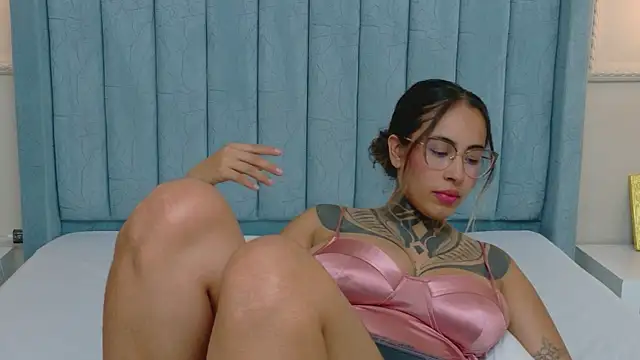 NicoleBlum 现场XXX聊天