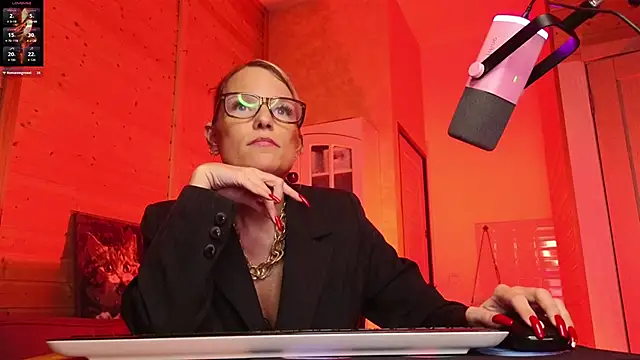 Lady_Shine's Live XXX Chat