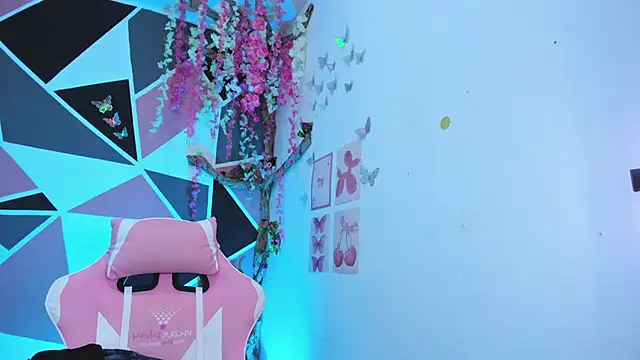 little_emma0 Live XXX-Chat