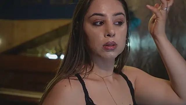 VanessaDoyle Adlı Modelin Canlı XXX Sohbeti