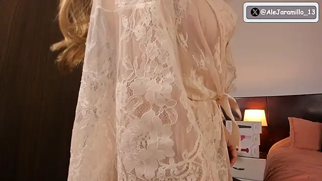 AleJaramillo_ Live XXX-chat