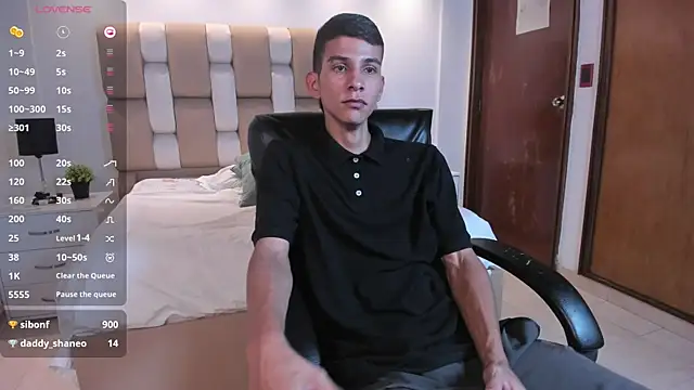 Aaron_Scoot 即時 XXX 聊天