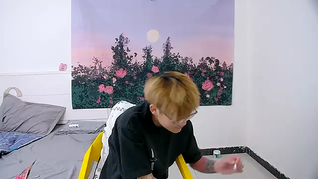 KK-cuteboy Pertunjukan Webcam