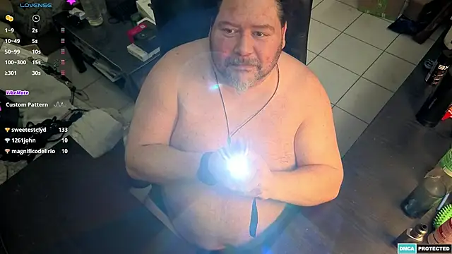 MysticDevil Pertunjukan Webcam