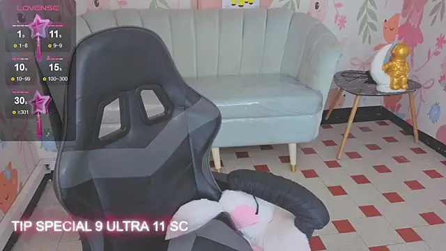 Paris09_v_'s Live XXX Chat