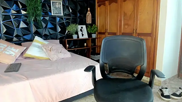 elliot_colton Adlı Modelin Canlı XXX Sohbeti