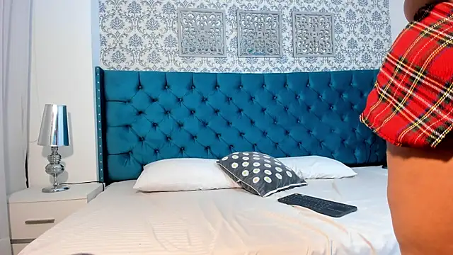 MiiaaVelvet: онлайн-секс-чат