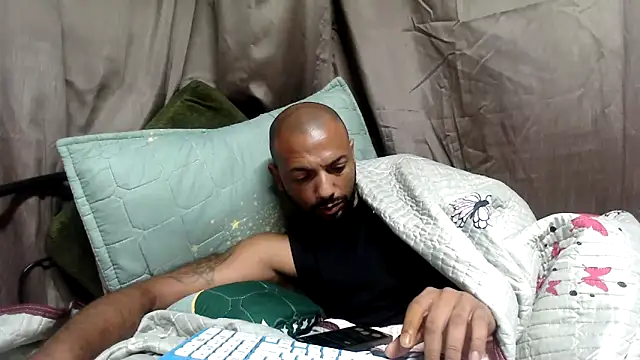 Chatroom XXX en direct de Camodick