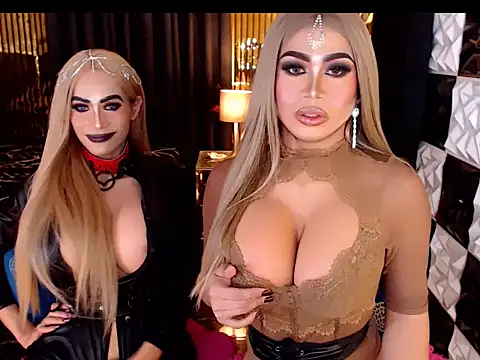 Show Webcam de MonstrousCockDiva