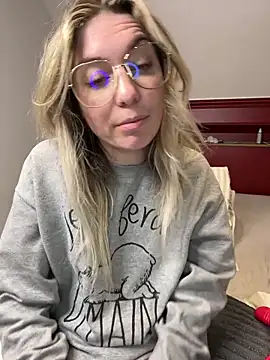 carlaaa 现场XXX聊天