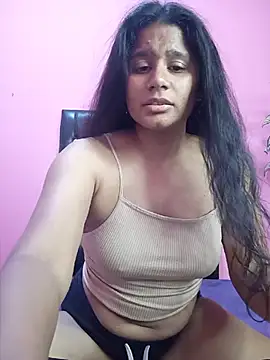 INDIANFLAME Adlı Modelin Canlı XXX Sohbeti