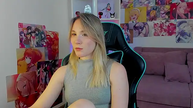 ElaraVoltage Chat XXX live