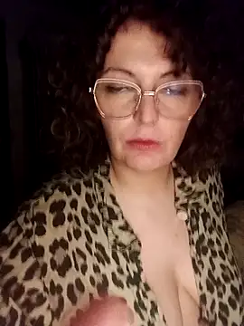 gloww877 Chat XXX live