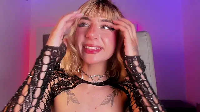 Chat XXX en directo de adhalee_js