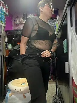 TamySweetness Adlı Modelin Canlı XXX Sohbeti