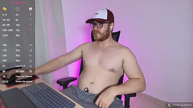 Pokazy przed kamerką – mateo_ocampo