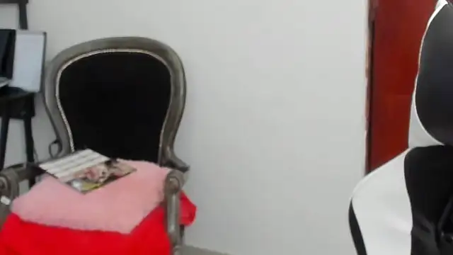 __Emma__11__Lecat_ Chat XXX live