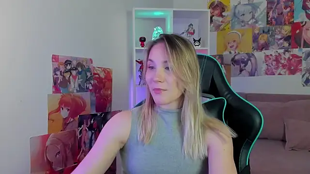 XXX chat uživo modela ElaraVoltage