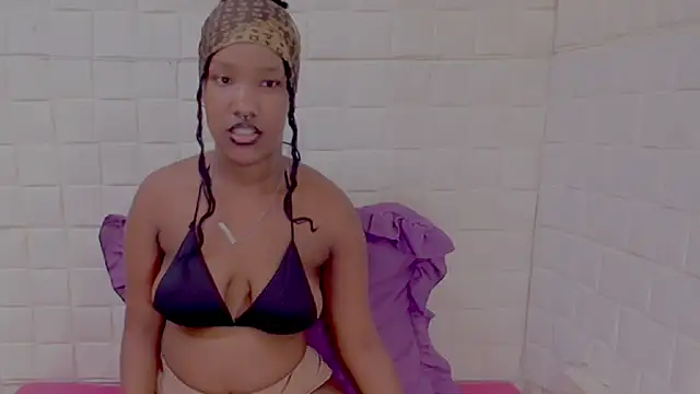 Chat XXX ao vivo de EroticSexyPrada