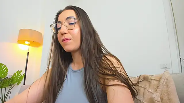 Kylie_Kathy Adlı Modelin Canlı XXX Sohbeti