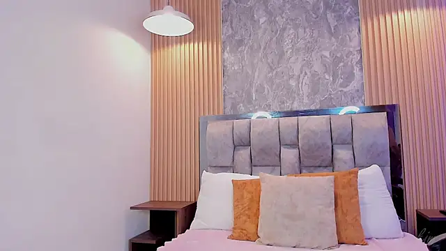 Sulay_Kim Obrolan Langsung XXX