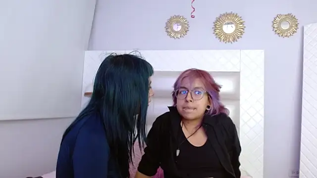 Madewithhell: вебкам-шоу