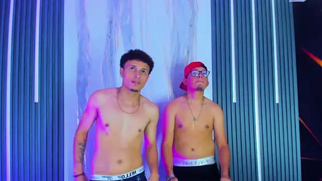 Онлайн чат XXX The_King_Swit