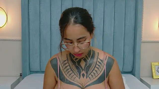 Chat XXX Live NicoleBlum