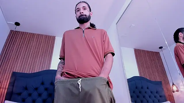 Show modela Hisoka_011 na web-kameri