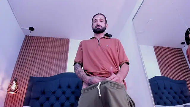 Hisoka_011 Webcam-Show