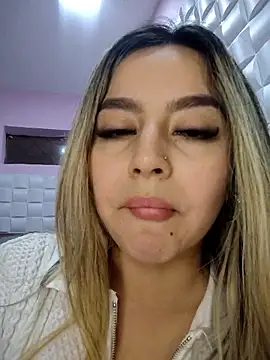 CelesteBlaze_ Live XXX-chat