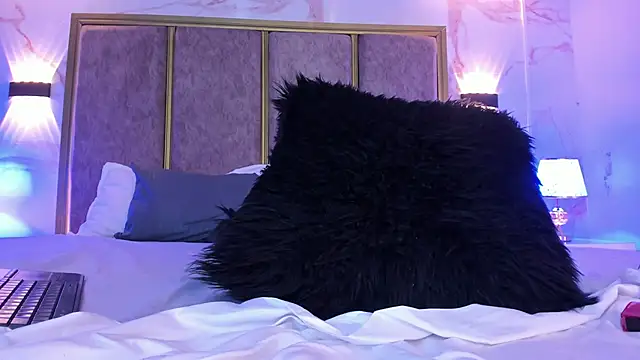 AmmyJones_'s Live XXX Chat