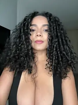 Curlyierr: онлайн-секс-чат