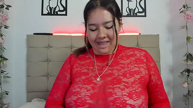 LinaBrowm Chat XXX in diretta