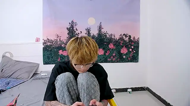 KK-cuteboy Show Webcam