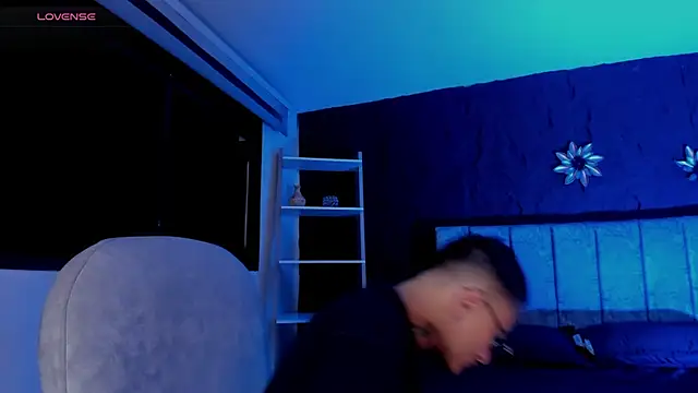 LiamDeep's Live XXX Chat